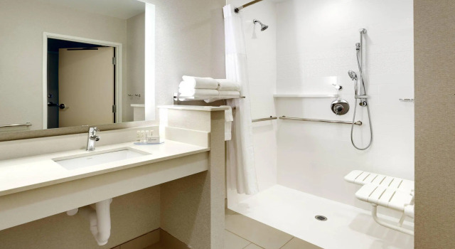 Двухместный номер Standard Fairfield Inn & Suites by Marriott Springfield North
