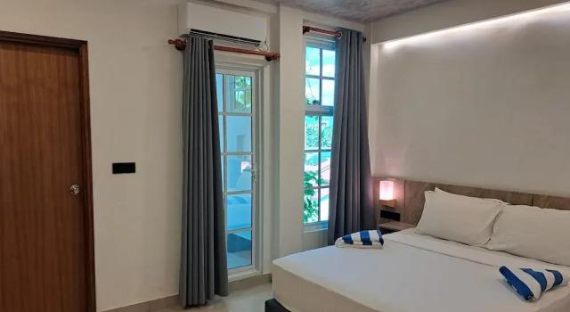Deluxe Doppel Zimmer mit Balkon und mit Stadtblick Shams Thoddoo