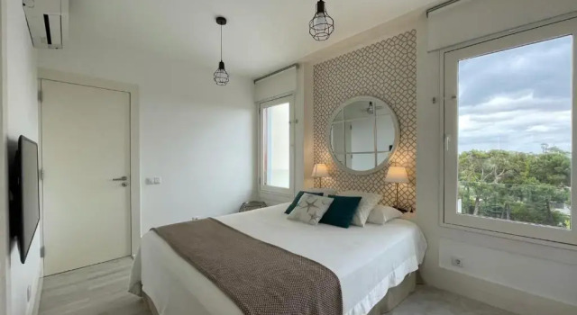 Beautiful Penthouse Apartment With Terrace - 4 Minute Walk to the Beach, 预订 公寓 特罗亚 Costa Alentejana