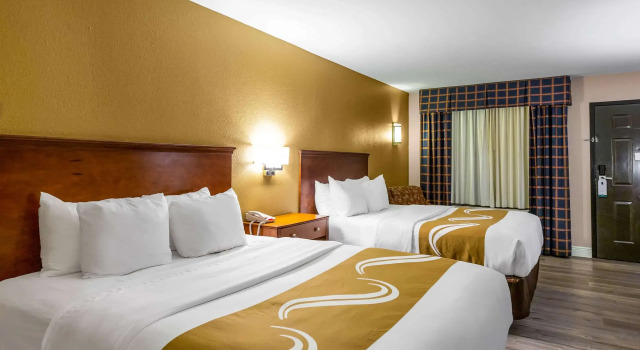 Standard quadruple chambre Quality Inn Quincy - Tallahassee West