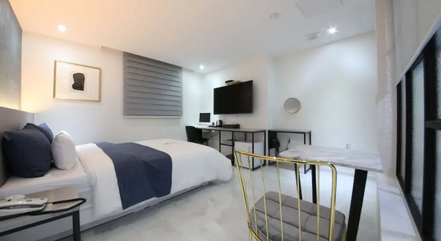 Двухместный номер Business 2Night Business Hotel