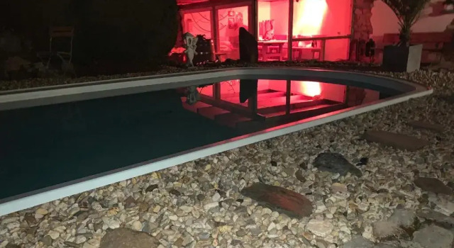 Коттедж с 2 комнатами Haus am Pool