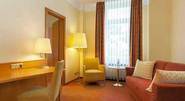 Полулюкс DORMERO Hotel Worms