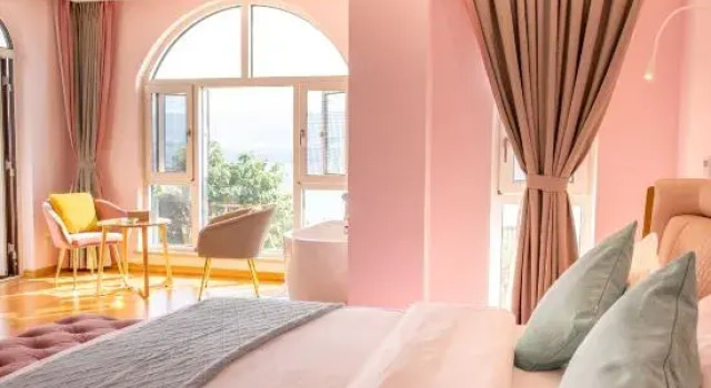 Люкс с 2 комнатами с видом на море Dali Mermaid Seascape Resort Hotel