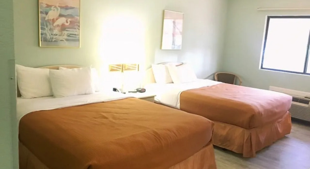 Admiral's Inn on Tybee Island, Rezerwuj Hotel Hotele w Tybee Island z parkingiem, Parking