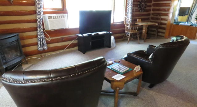 Tall Pines Inn, Забронировать Дом для отпуска Отели в центре Юрика-Спрингса с завтраком, отели в центре Юрика-Спрингса с завтраком