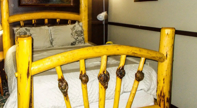 Dawson House Lodge, Varaa Hotelli Chemult Crater Lake