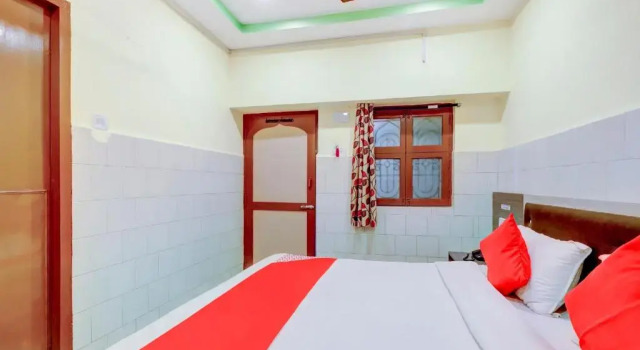 Номер Economy SPOT ON 79520 Sam Guest House