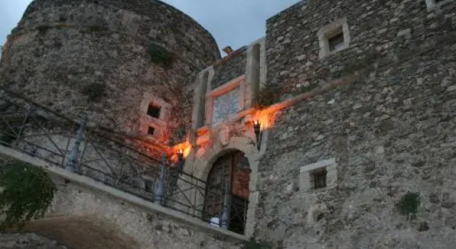 Marina Holiday Home, Varaa Hotelli Pizzo Calabria