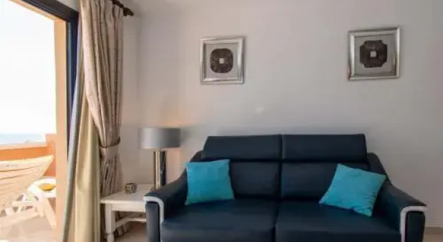 TENERIFE ROYAL BEACH with Wifi A/C, Prenota Appartamento Hotel a Tenerife con piscina, Piscina