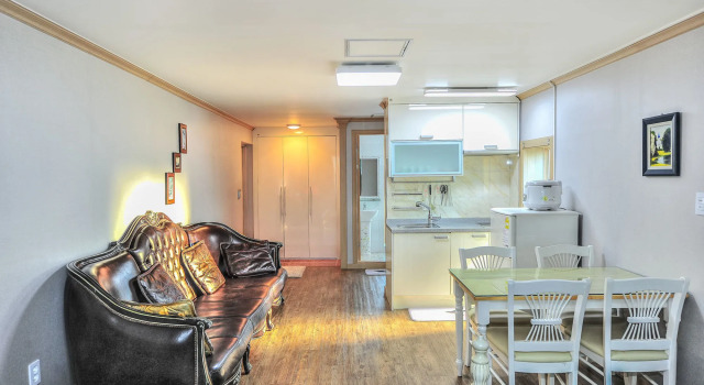Sokcho Esher House Pension, Boek Pension Hotels in Gangwon-Do met parkeren, Parkeren