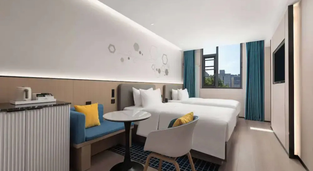Двухместный номер Superior Microtel by Wyndham Xian Beilin