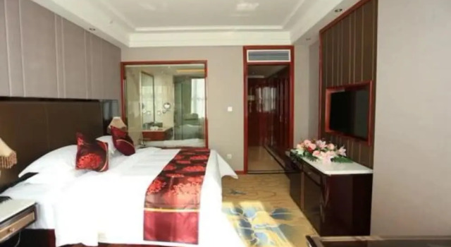 Номер Superior Xining Wusi Hotel