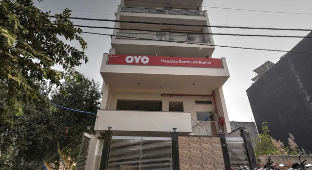 OYO Flagship 18303 Sector 24 Rohini