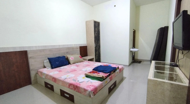 Номер Deluxe RedDoorz near Islamic Center Jambi