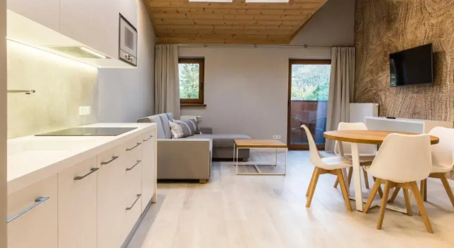 Апартаменты Мансарда c 1 комнатой с видом на горы Royal Hill Residence