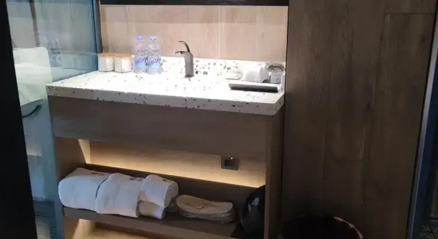 Jiangmen Opus Hotel, Rezerwuj Hotel Hotele w Jiangmen z parkingiem, Parking
