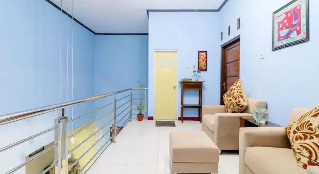 Nabhan Homestay By Zuzu, Réserver Hôtel Pagerharjo Central Java