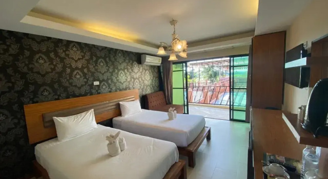 Трёхместный номер Standard c 1 комнатой с балконом Rapeepong Resort Nanthai