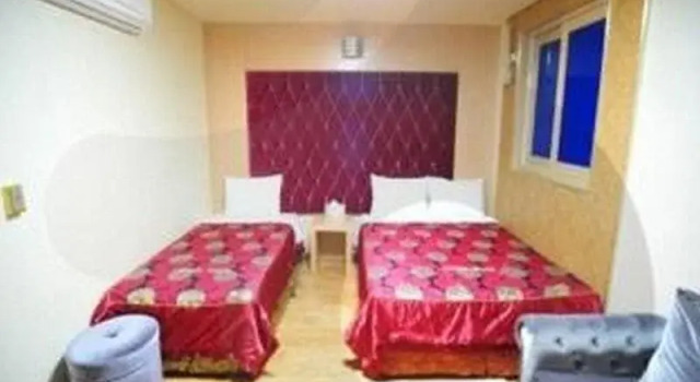 Goodstay Moon Hotel