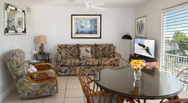 South Beach Place - Vero Beach, Book Hotel Vero Beach South Florida