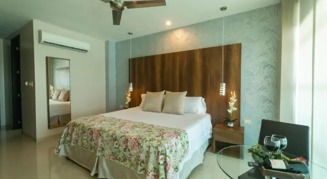 Полулюкс Hotel Santorini Loft