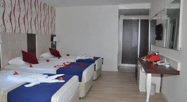 Трёхместный номер Standard с балконом Kleopatra Micador Otel