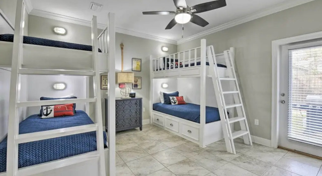 Апартаменты с 4 комнатами с балконом Miramar Beach Townhome w/ Balcony Near Ocean!