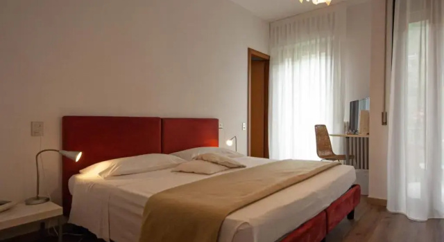 Двухместный номер Standard Hotel Peler
