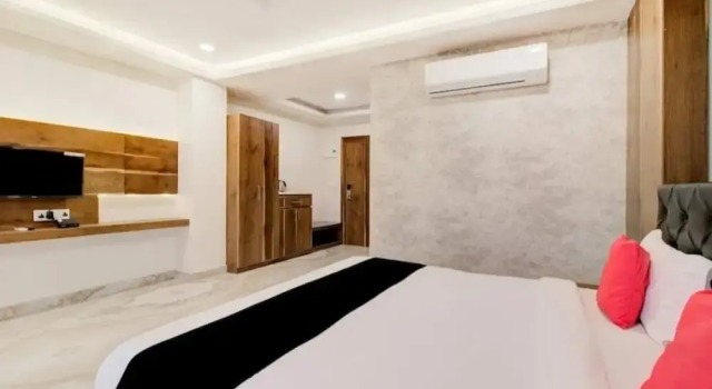 Номер Deluxe Hotel Krishna Raj