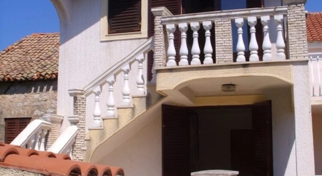 Apartment With 2 Bedrooms in Zlarin, With Enclosed Garden and Wifi - 2