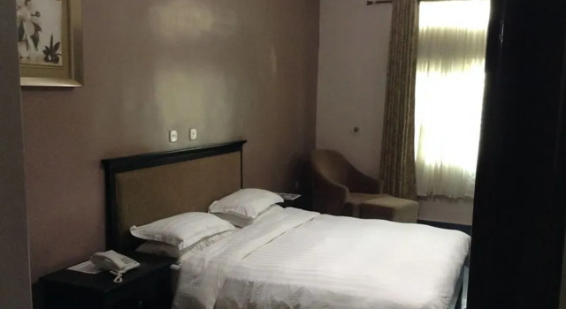 Hotel Valerie, Rezervați Hotel Anambra East Asaba
