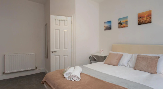 Crewe Rooms Westminster Street, Book Pension Crewe 