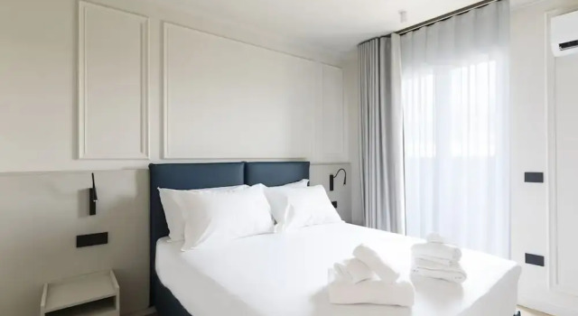 Bfor Suite Experience, Book Lejlighedshotel Hoteller i Nola med pool, Swimmingpool