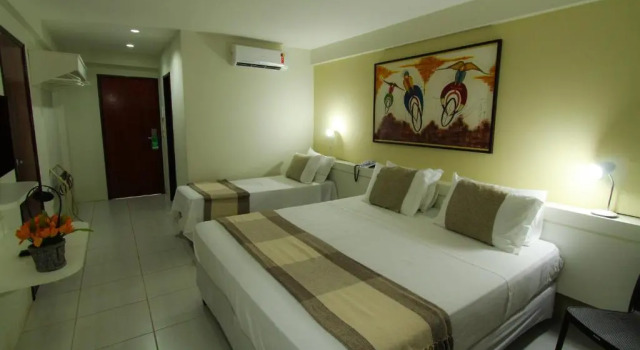 Трёхместный номер Standard Orange Praia Hotel