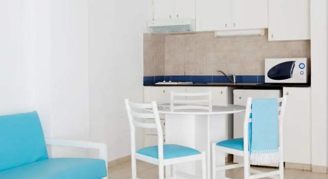 Апартаменты Lantiana Gardens ApartHotel