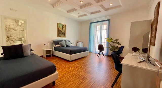 Полулюкс Tribus Boutique Hotel