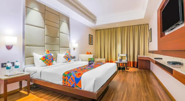Трёхместный номер Executive FabHotel High Rise Suites - Nr Marathahalli Bridge