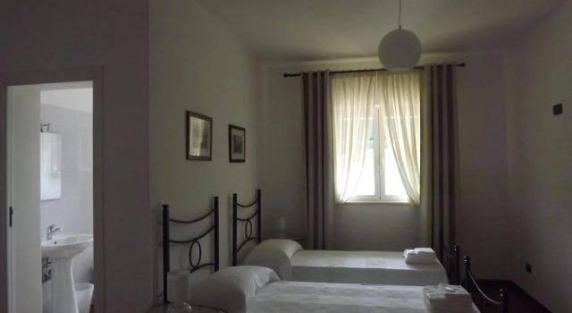 Villa Apollonia B&B, Rezervați Bed and Breakfast Hoteluri în Bari Province cu parcare, Parcare