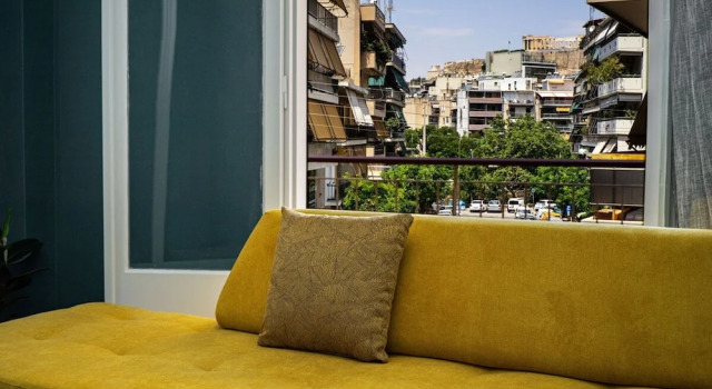 Sunny 2 Bedroom Cozy Apartment View of Parthenon, Забронировать Апартаменты/квартира Афины Острова Саронического залива - Аттика, рядом с Turkish Embassy Athens