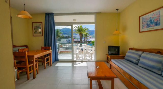 Rescator Resort 322 in Roses