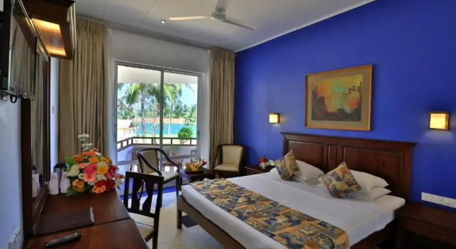 Двухместный номер Deluxe Hibiscus Beach Hotel & Villas - 10 percent off on all Food & Beverages
