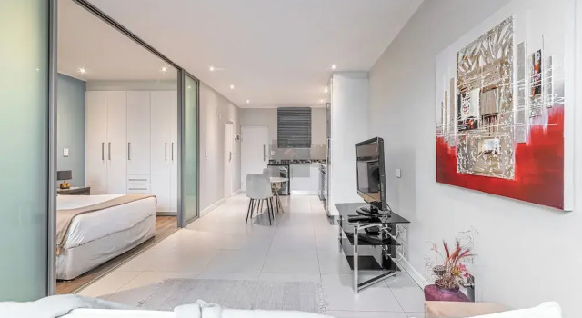 Апартаменты Standard KMG Apartments at The Apex