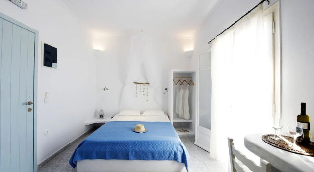 Venias Guesthouse, Забронировать Гостевой дом Поллония Милос