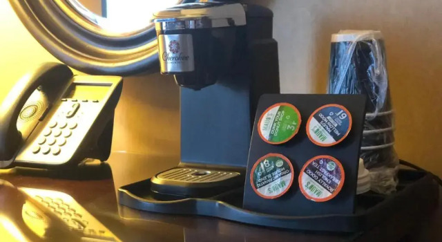 Четырёхместный номер Standard Cherokee Casino West Siloam Springs Resort