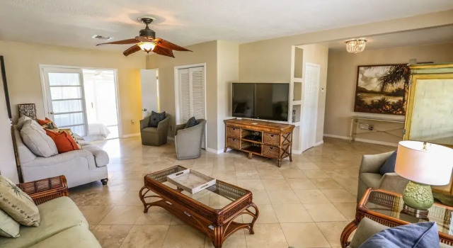 121 Egret Beach House
