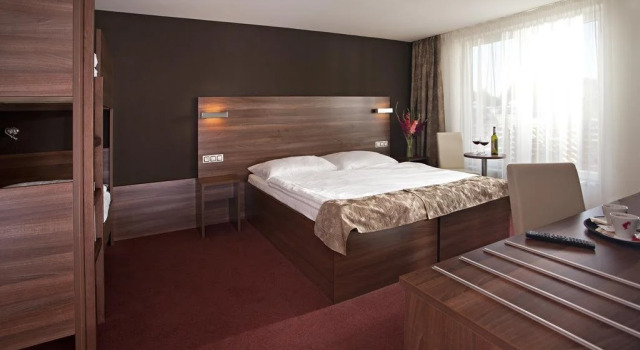 Hotel Termal Mušov, Забронировать Отель Отели Пасоглавок с бассейном, Бассейн
