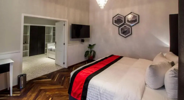 Полулюкс Hotel Business Real 500