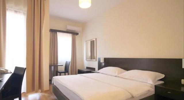 Hotel Lucic, Book Hotel Billige hoteller i Budva
