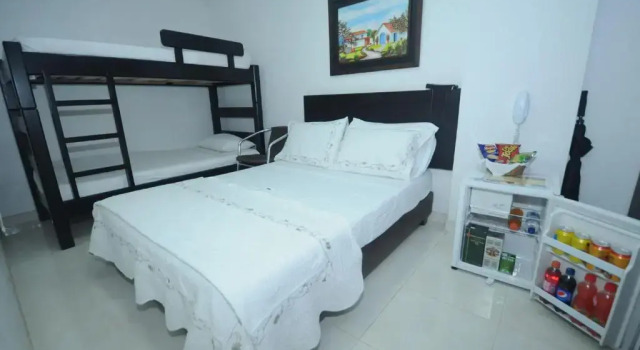 Habitación cuádruple Estándar Hotel Villeta Suite SPA